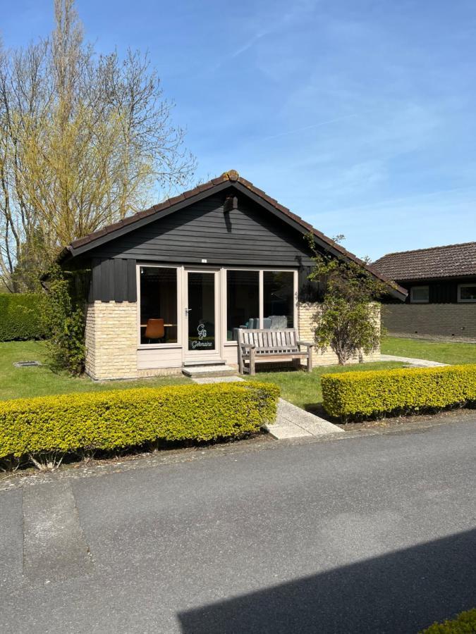 Vakantiehuis Germaine 米德尔克尔克 外观 照片